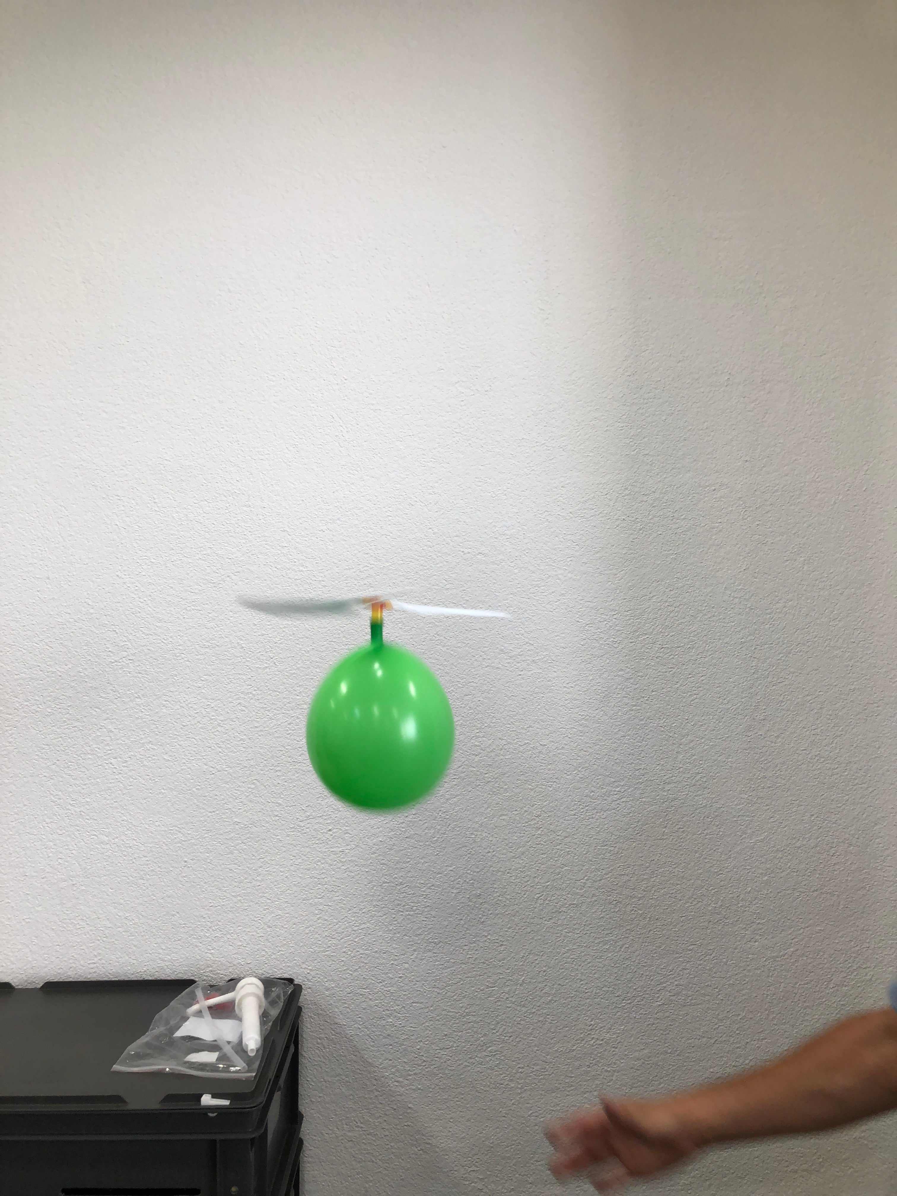 zibi-heli-ballon-helikopter-blisterpack-2-ballons-spiel image 4